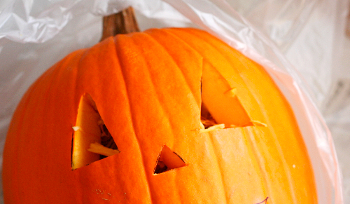 本物のかぼちゃ「大」（直径25cmほど）でハロウィンランタンを作ってみた