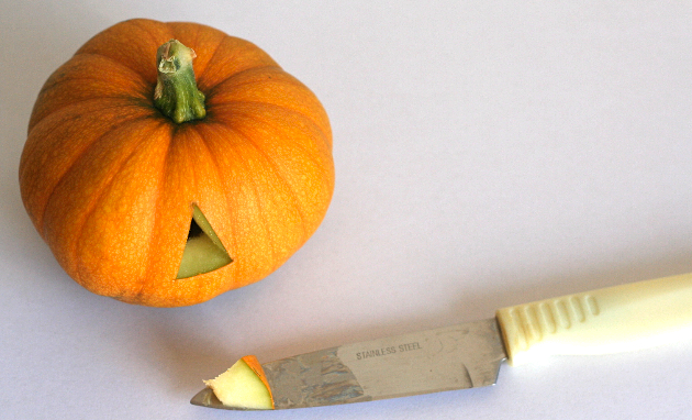 ミニかぼちゃでハロウィンランタンを作ってみた