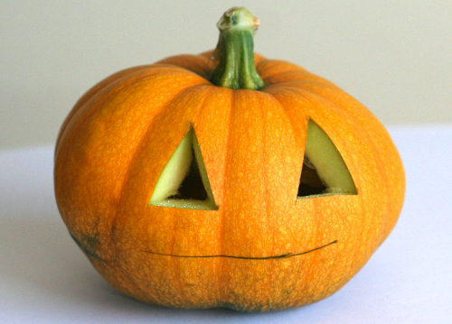 ミニかぼちゃでハロウィンランタンを作ってみた