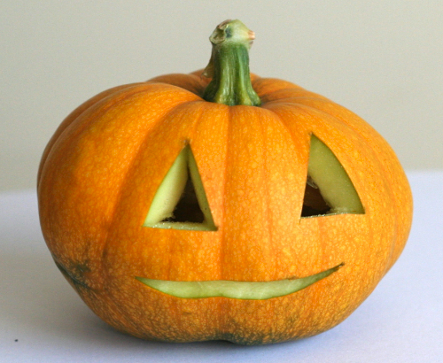 ミニかぼちゃでハロウィンランタンを作ってみた