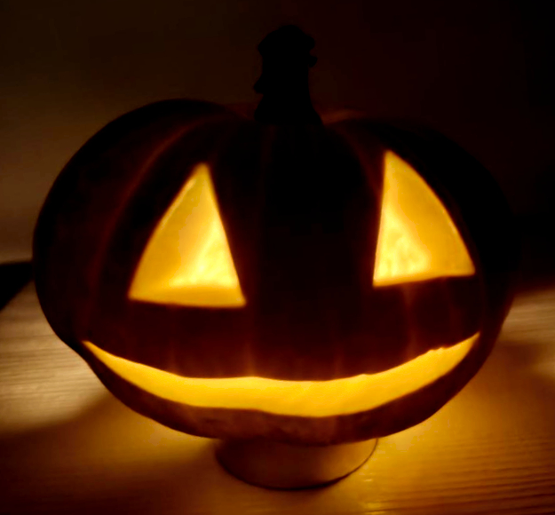 ミニかぼちゃでハロウィンランタンを作ってみた