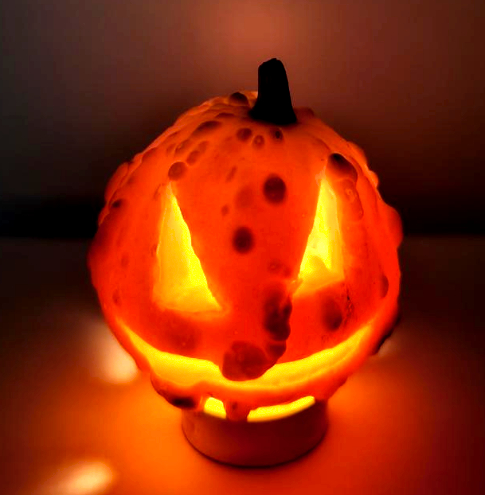 デコボコのかぼちゃでもハロウィンランタンはできる