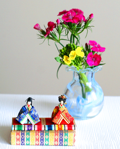 実例：5分くらいで生けられるひな祭りの花